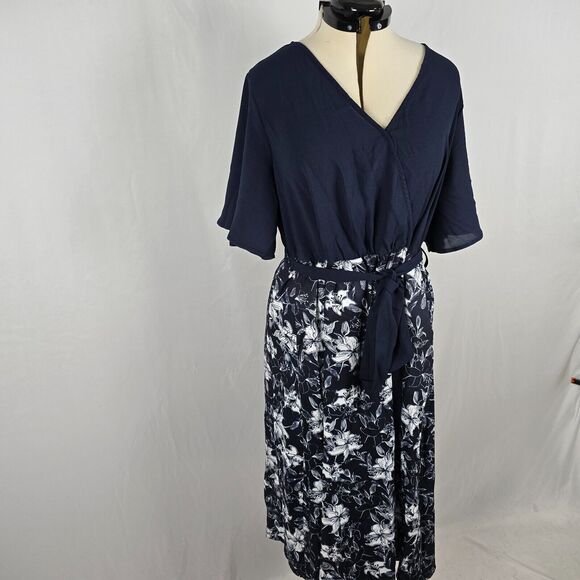 Bloomchic Dress Women's 2X Blue White Floral Patchwork Surplice Neck Ruffles NWT - Picture 15 of 15